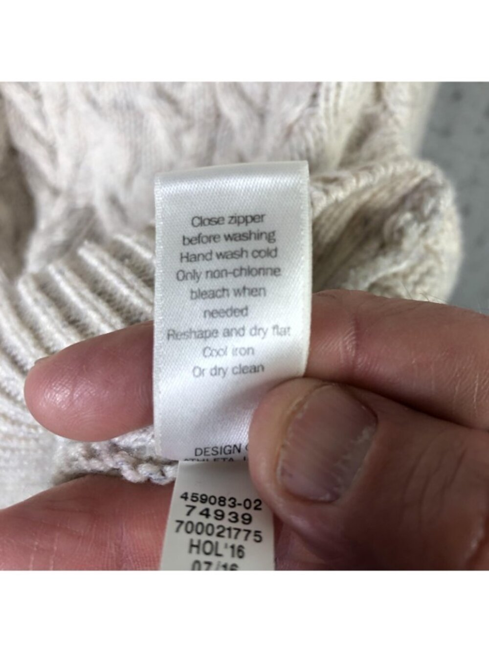 Athleta Sweater Women M Beige Cashmere Cable Knit Quiet Luxury Fisherman Neutral - Picture 7 of 16